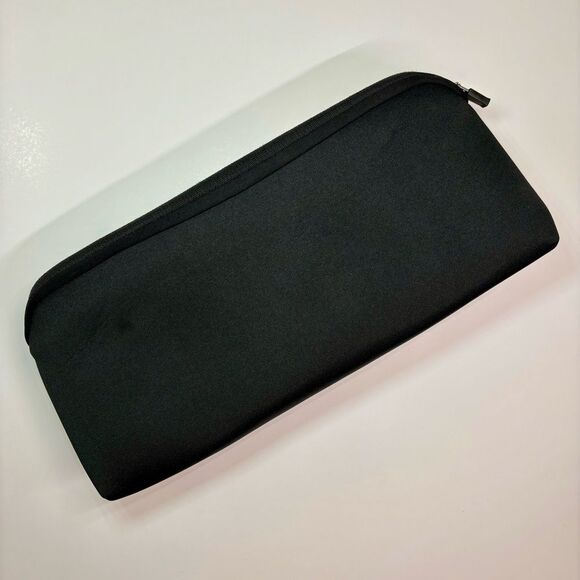 Skims Black Neoprene Pouch - Like New - Picture 3 of 7